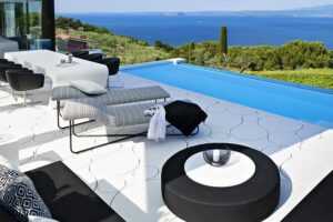 A dream HIMACS House by Lake Garda; Design: Dreer-Graf GmbH, Germany; Zpracovatel: Dreer-Graf GmbH, Germany; Foto: Melanie Gotschke; Others HIMACS supplier: Klöpfer Surfaces, Germany